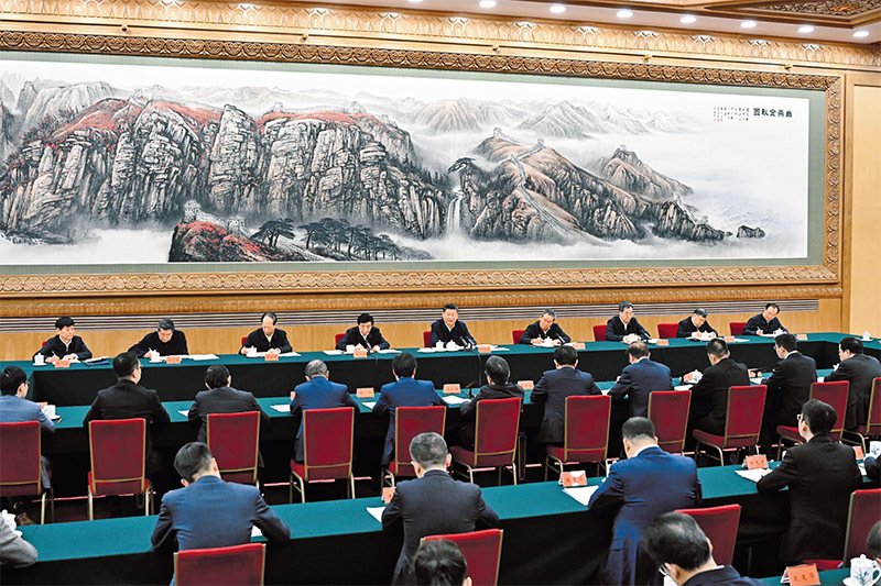 习近平：坚持和落实“两个毫不动摇”(图2)