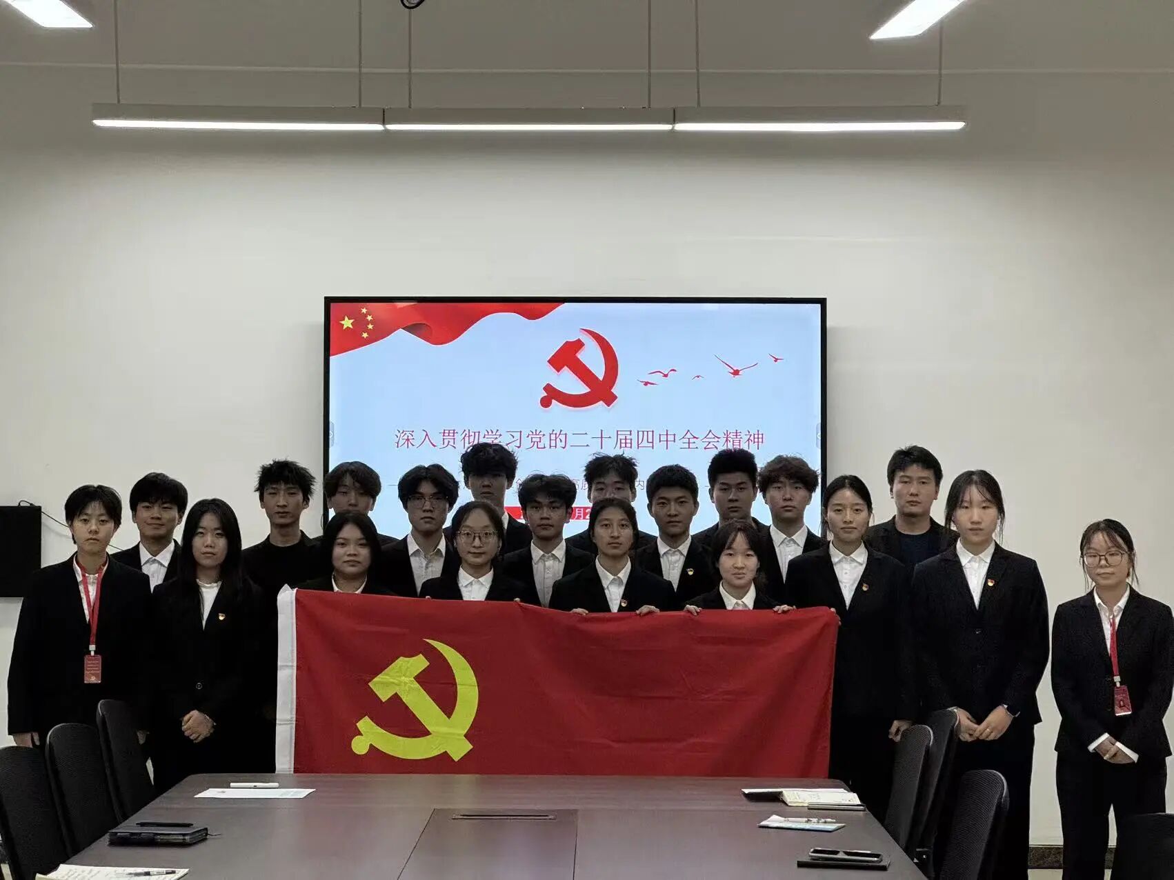 1-2511261639433T.jpg 1-2511261639433T.jpg